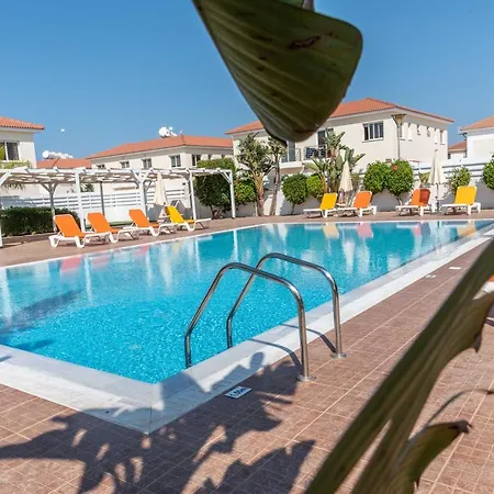 Mythical Sands Resort, Proteam * Паралимни